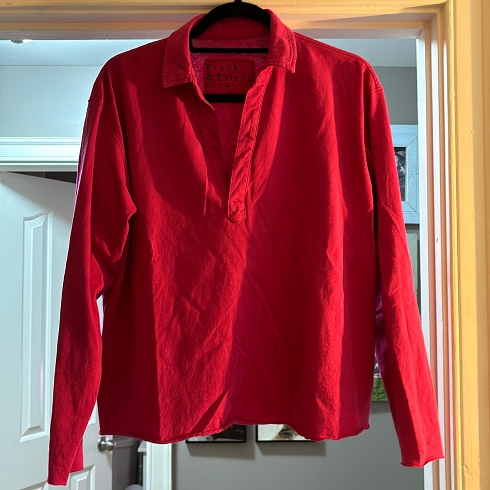 Pullover Frank and Eileen hot pink top!  Never worn but no tags! Size small.